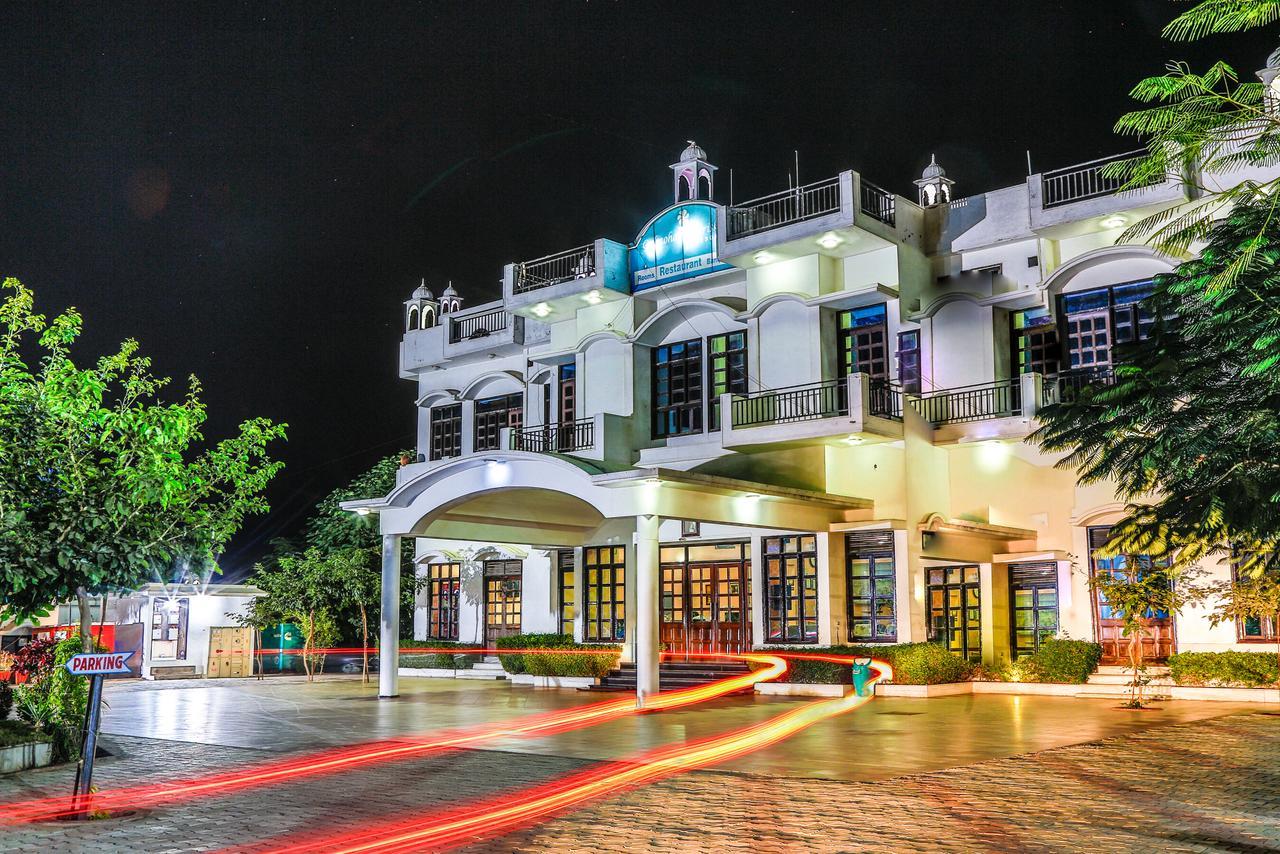 Gulmohar Sariska Resort Bairāt Dış mekan fotoğraf