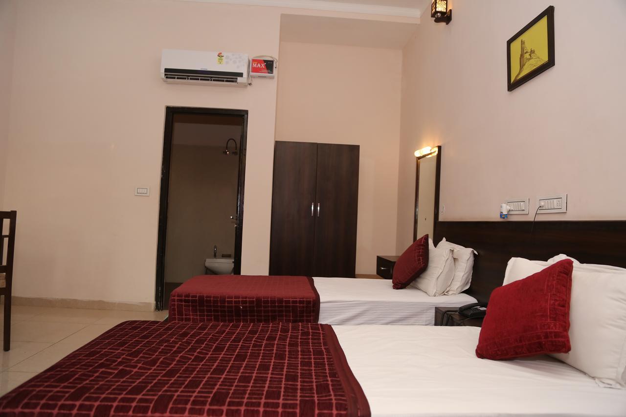 Gulmohar Sariska Resort Bairāt Dış mekan fotoğraf